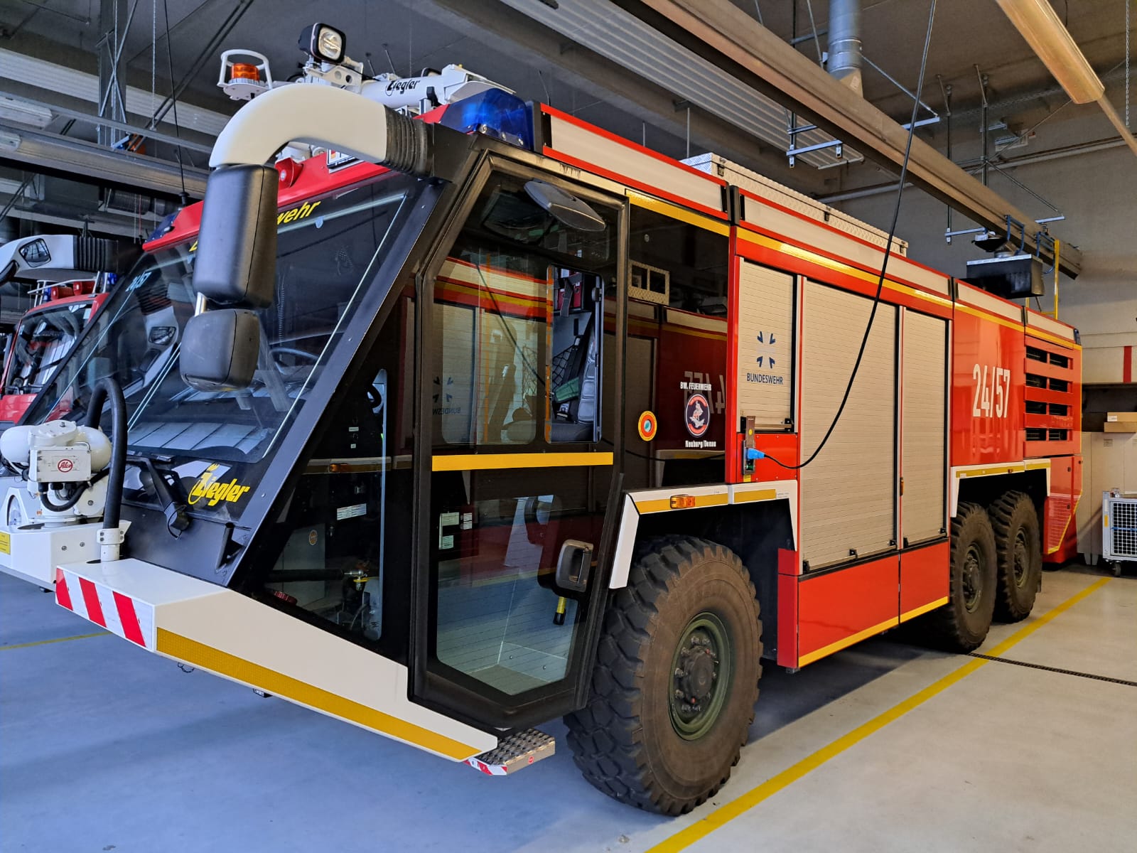 Flugfeldlöschfahrzeug Ziegler Z6